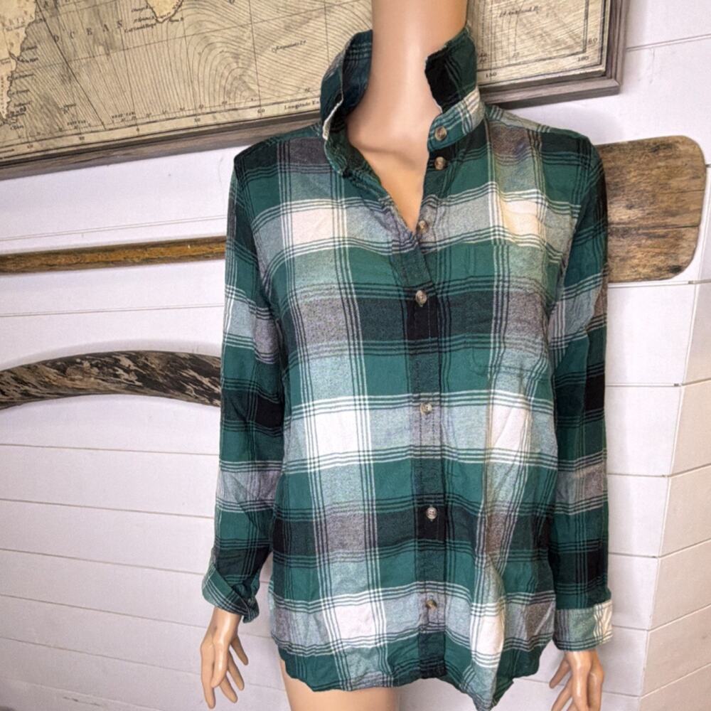 American Eagle Green Plaid Flannel Boyfriend Fit Shirt Long Sleeve S Women